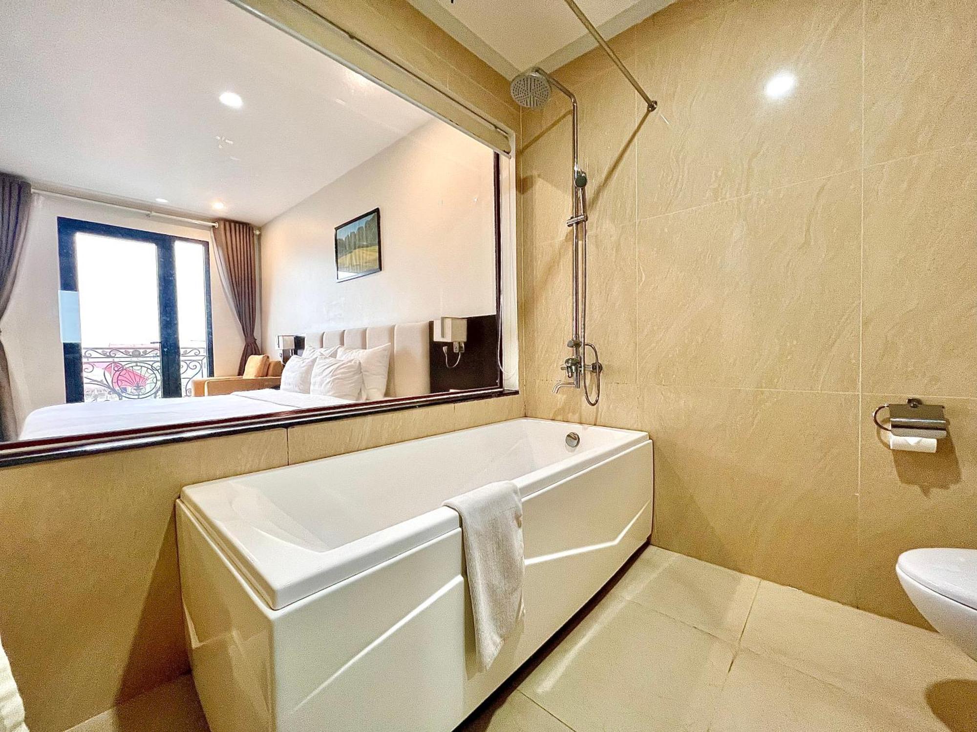 Paragon Noi Bai Hotel & Pool Hanoi Exterior foto