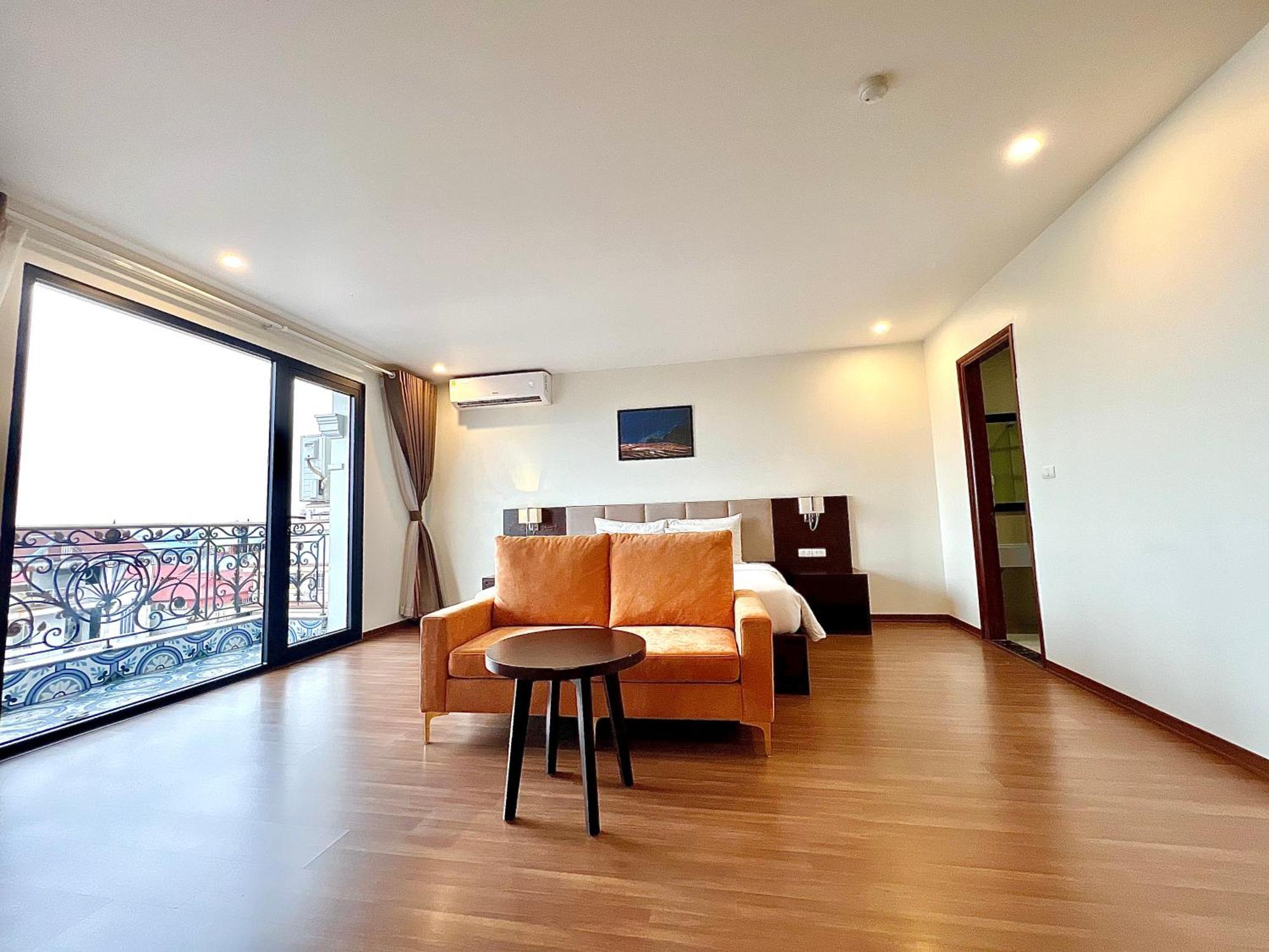 Paragon Noi Bai Hotel & Pool Hanoi Exterior foto
